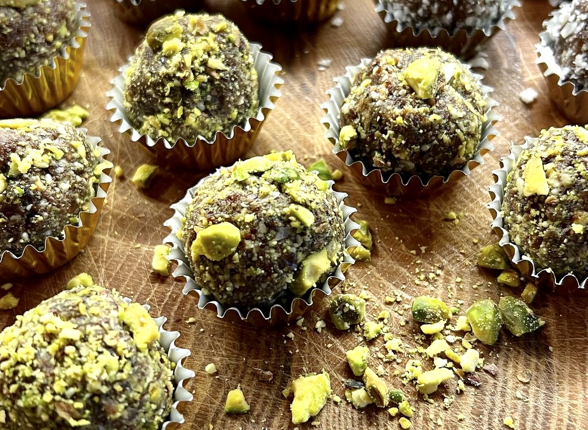 Pistachio and date energy balls served with tea